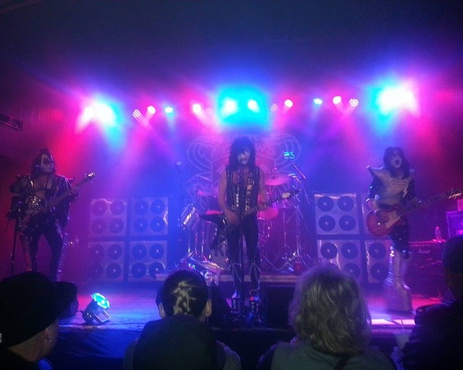 Rob playing at St. Andrews Hall, Detroit with KISS Army April/14