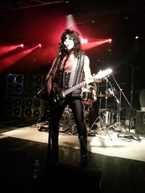 Rob playing at The Gas Monkey, Dallas with KISS Army July/14